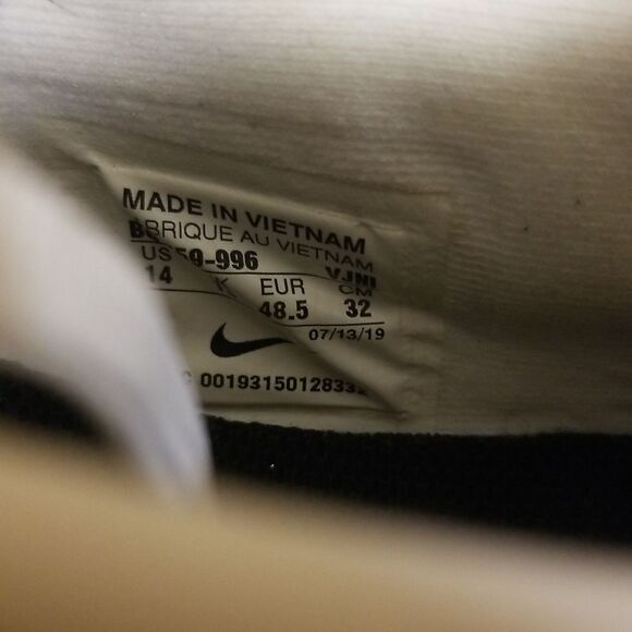 Nike Odyssey React Size 7 Flynit Grey/White/Gold Mens  size  14 Sneaker - Picture 7 of 8